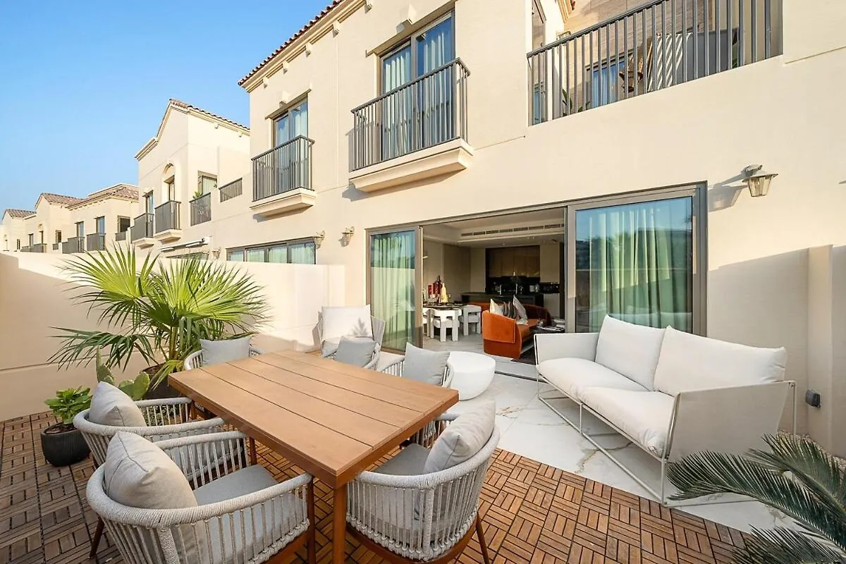 First Class Villa Hidden Luxury Gem Dubai Apartment