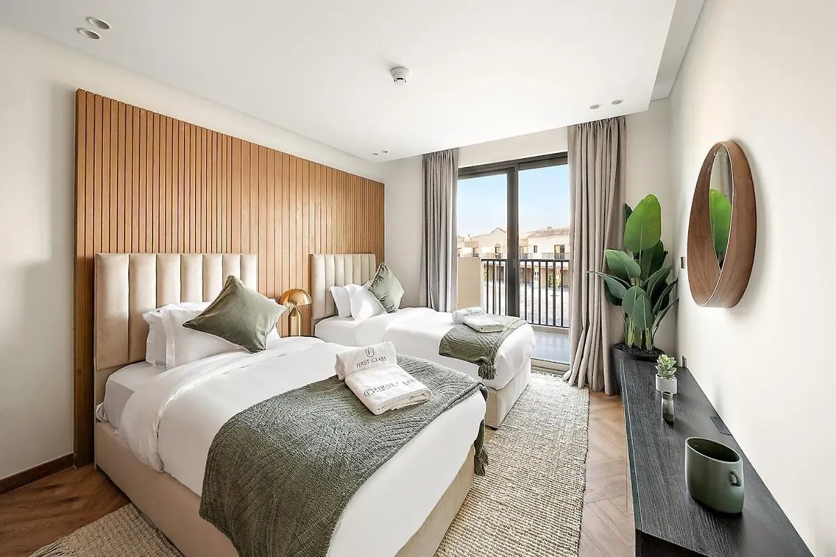 First Class Villa Hidden Luxury Gem Dubai Apartment